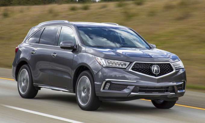 Top 10 xe sang bán chạy tại Mỹ năm 2017